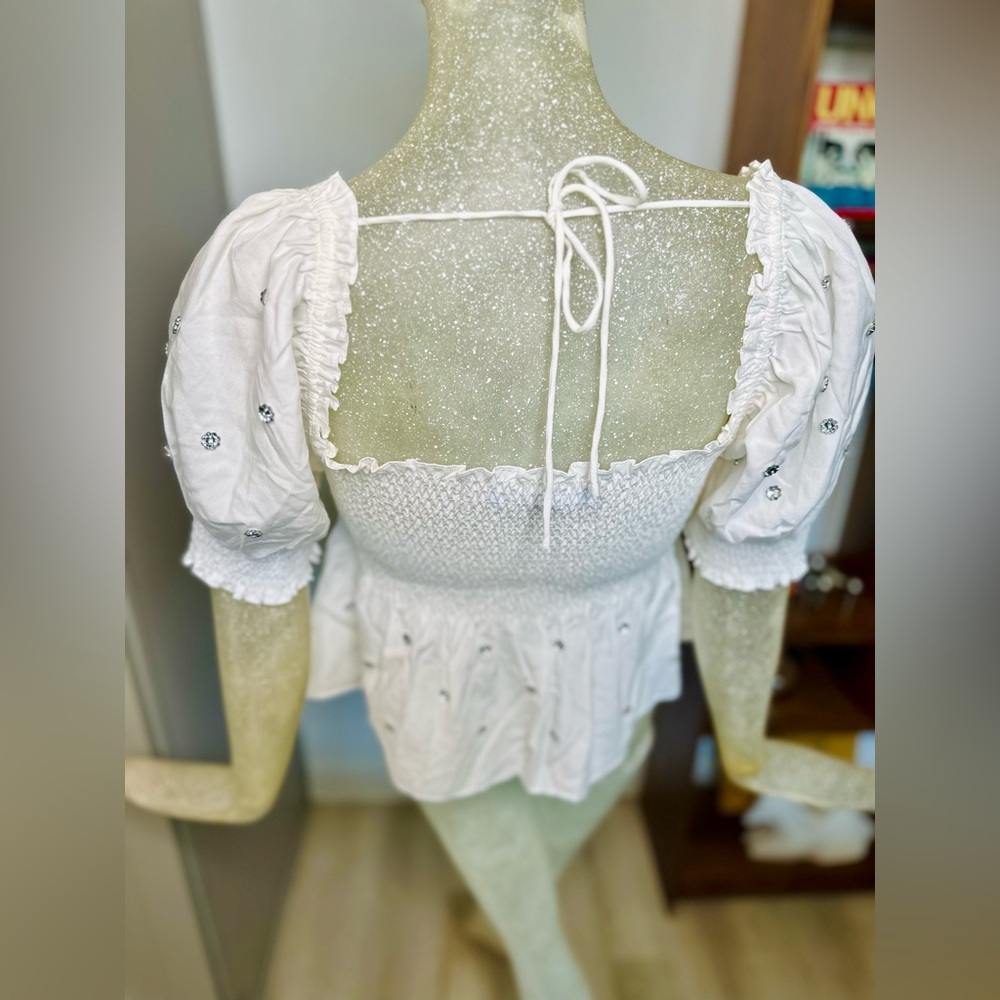 Hill House White Square Neck Puff Sleeve Embellished Top. Size Medium - Picture 7 of 11